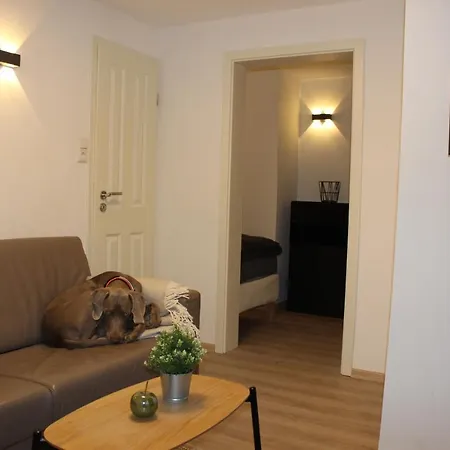Apartment Kleine Souterrain Naehe Hamburg *